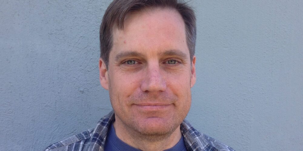 Photo of Eric Lindstrom - links to full photo and description