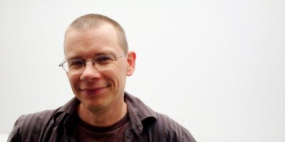 Photo of Tom Angleberger